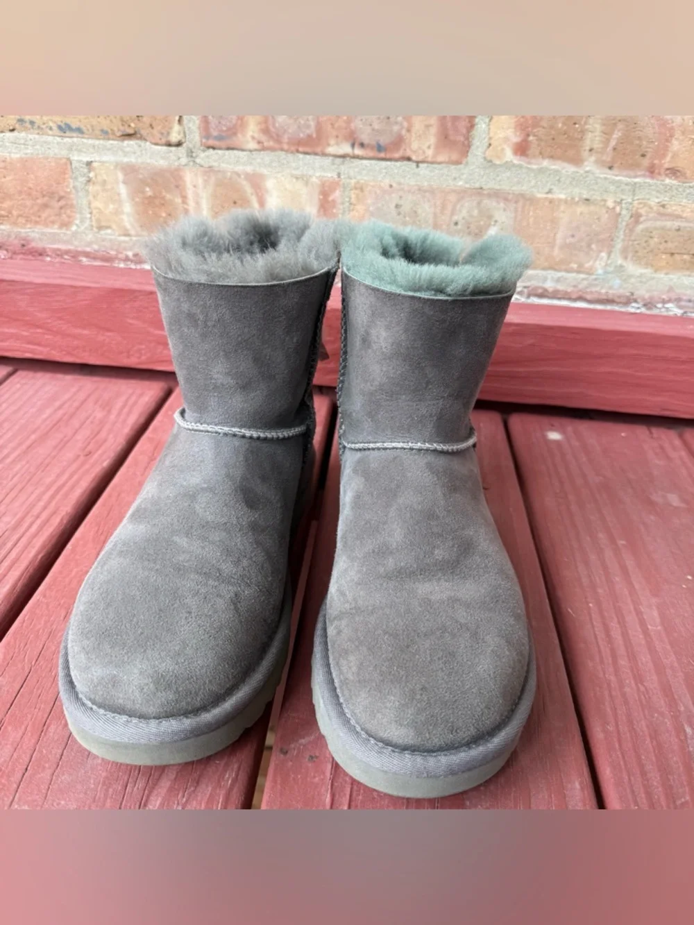 UGG classic short